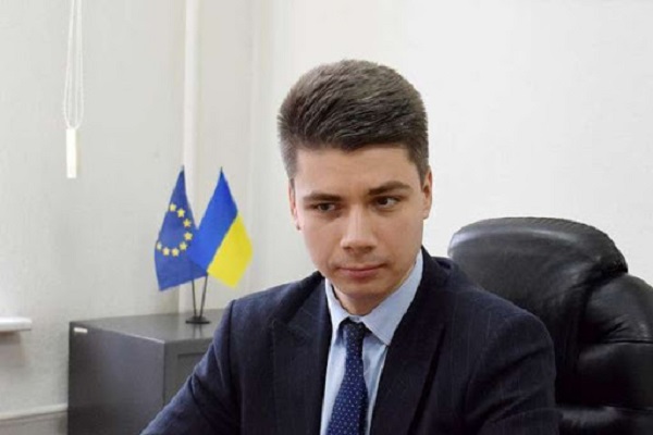 31-летний глава Госэнергоэффективности Гура призывает развивать украинскую экономику, а сам вкладывается в криптовалюту