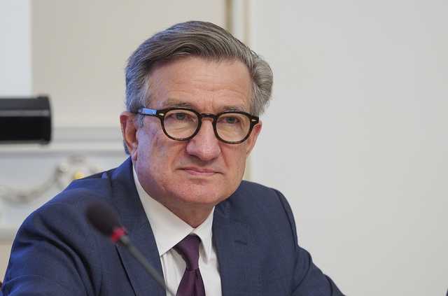 Тарута отрекся от Ахметова, а сам олигарх отрицает свое влияние на нардепов