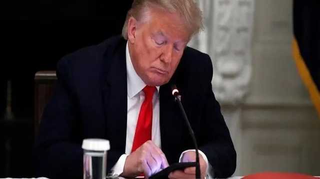 "Не было оснований". Надзорный совет Facebook раскритиковал бессрочный бан Трампа