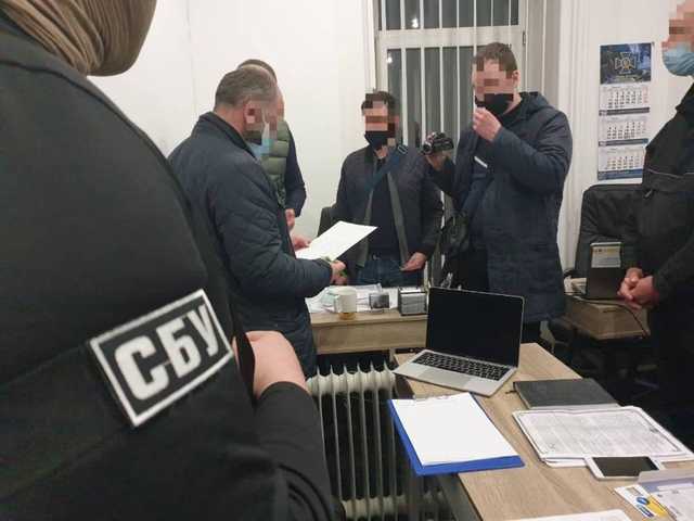 В Днепре адвокаты пользовались электронными ключами судьи для доступу к реестру