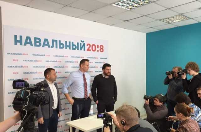 Дума в срочном порядке принимает законопроект, который запрещает навальнистам избираться