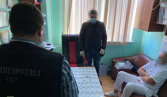 В Одесской больнице у пациентов требовали деньги за бесплатные операции на сердце