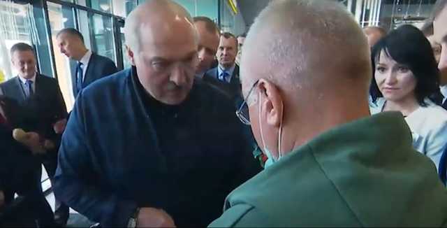 Лукашенко на рынке подошел к покупателям — один из них оказался известным миллионером