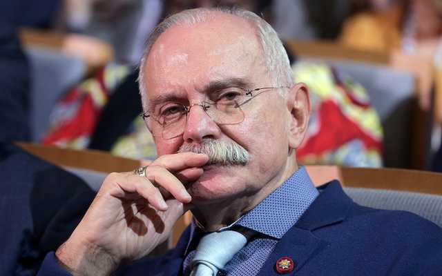 Когда намылят Михалкову. «Проныра» Бесогон путает личное и государственное?