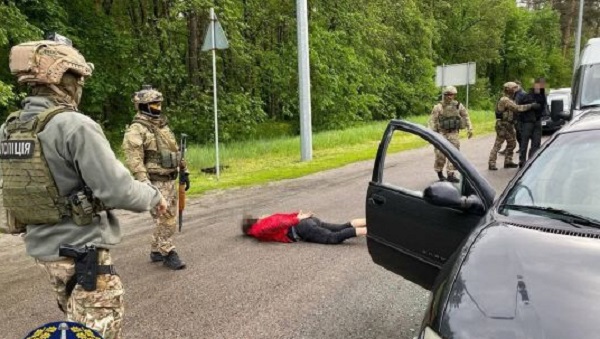 Требовали сказать, где сейф: в Харькове грабители пытали женщину горячим утюгом