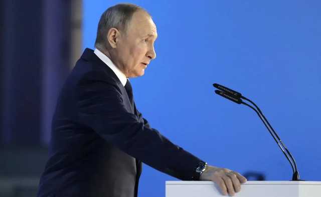 Путин пообещал «выбить зубы» посягнувшим на территорию России