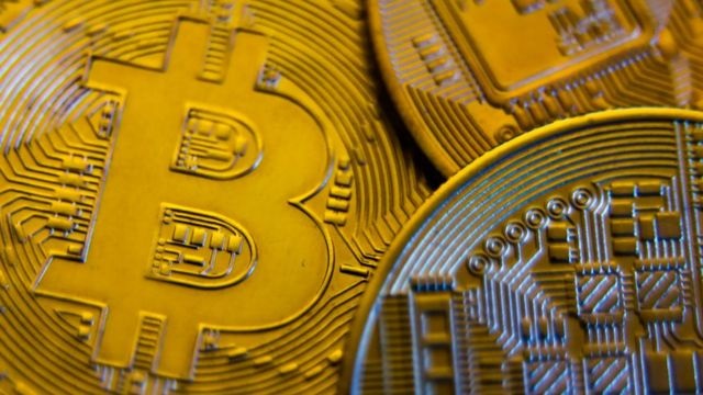 Китай снова обрушил биткоин, намереваясь начать войну против майнеров