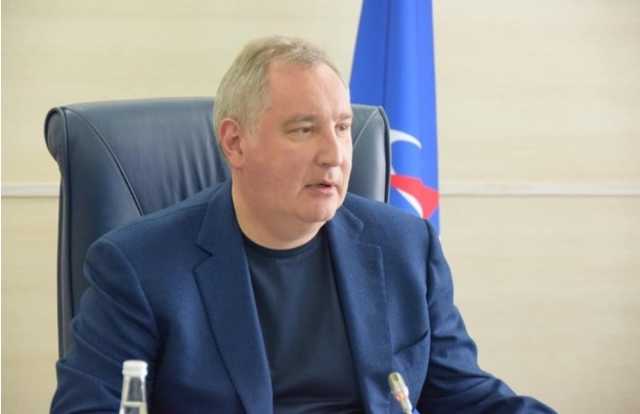 Роскосмос: доход Рогозина вырос в два раза за счет премирования