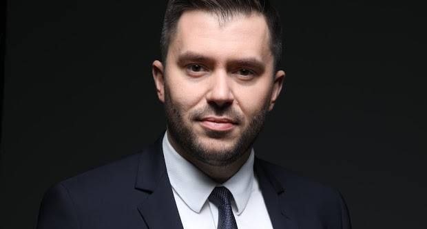 Глава Нацкомисии по ценным бумагам хранит 10,4 млн гривен наличными