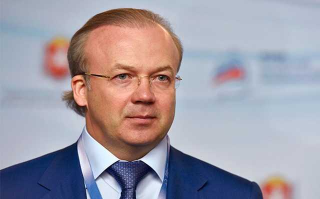 Радий Хабиров, Андрей Назаров и скандалы на «распильном» воеводстве