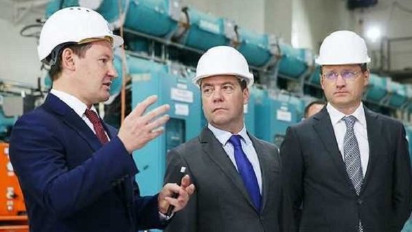 Муров, Рюмин и Ливинский. Гремучий трио-коктейль в электроэнергетике