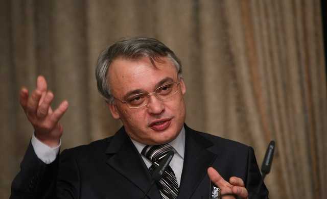 «Крост» Алексея Добашина «удружил» Хуснуллину и Собянину?