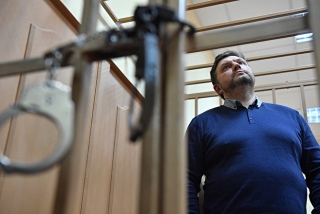 Никиту Белых вновь этапировали в Киров. Против него могли возбудить новое дело