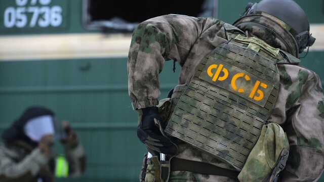 Появилось видео задержания ФСБ участников террористических ячеек