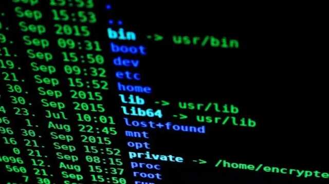 В масштабном падении сайтов Офиса Зеленского, НАБУ и СБУ обвинили хакеров