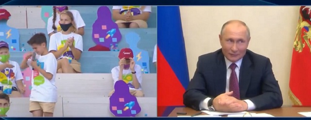 «Не надо стесняться» — Путин утешил расплакавшегося мальчика во время пресс-конференции