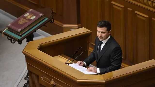 Зеленский уволил зама Ермака, который написал сценарий "Слуги народа"