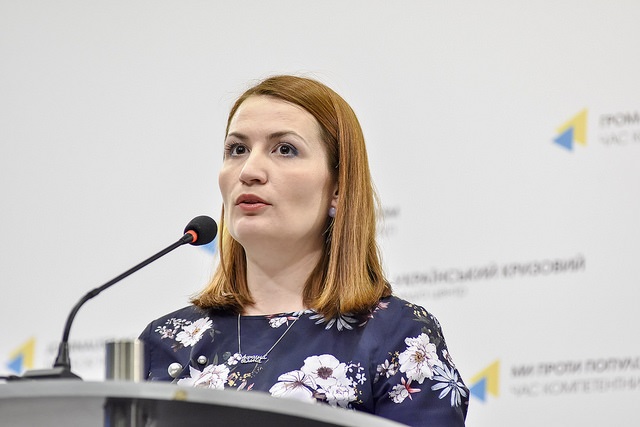 Стефанишина написала заявление об исключении из "Голоса" на туалетной бумаге