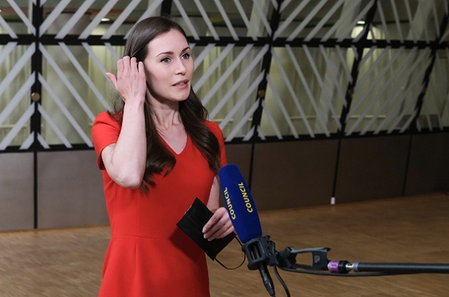 Премьер Финляндии вернула в бюджет деньги за свои завтраки после коррупционного скандала