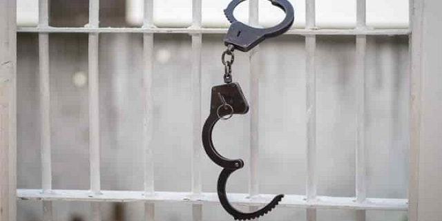 Девушку-сержанта арестовали за побег пятерых заключенных из ИВС Истры