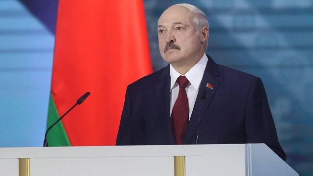 Лукашенко попросил у России новый кредит на «борьбу с пандемией»