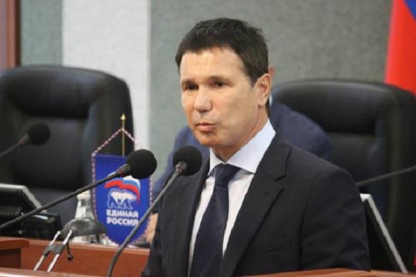 Зачем сенатору Игорю Зубареву понадобилась сотня мелких компаний вместо одной крупной