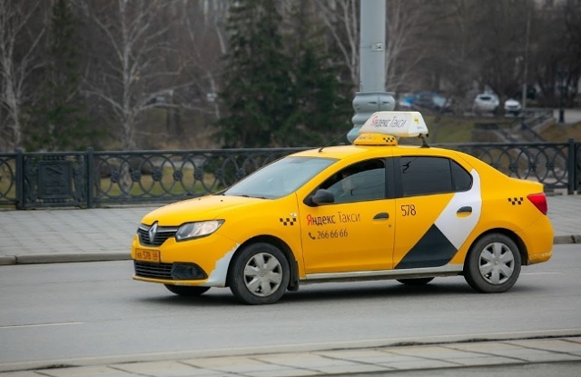 В Петербурге ограничат работу такси. Работать будут те, кто вакцинировал 80% сотрудников