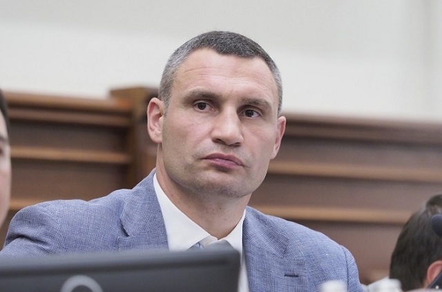 У Кличко еще два обыска