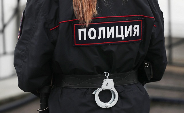 Заподозренный в 20 изнасилованиях маньяк-душитель попал на видео в Москве