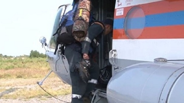 Камчатские спасатели нашли тело красноярского депутата, сорвавшегося с вершины вулкана