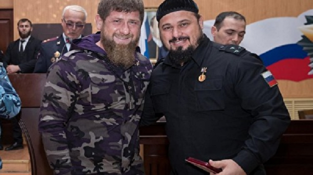 Командир чеченского спецназа признался, что Рамзан Кадыров гонял его «поджопниками»