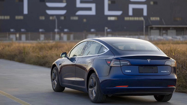 Tesla Model 3   KNCAP   