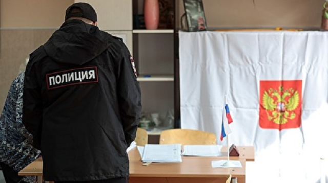 Омского депутата-коммуниста арестовали на 10 суток за неподчинение полиции