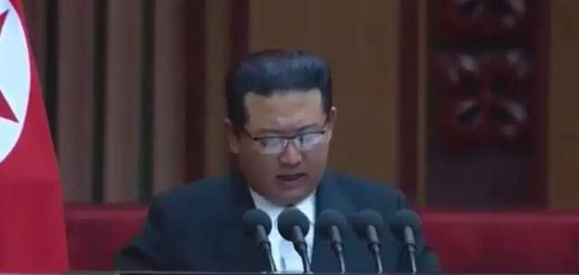 Ким Чен Ын сменил прическу