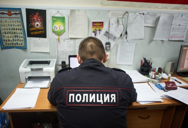 В Свердловской области женщину вызвали в полицию после жалобы Путину на главу села