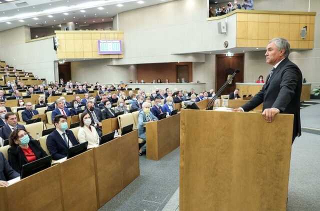 Депутатов, не сделавших прививку от COVID-19, все равно будут пускать в Госдуму