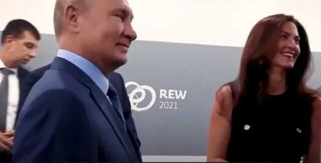 Путин рассмешил американскую журналистку, рассказав ей анекдот про жителей Сибири