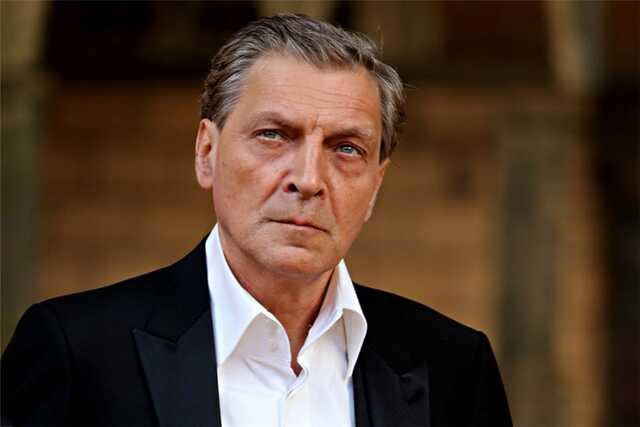 РКН потребовал от «Эха Москвы» удалить видео Невзорова, «возбуждающее рознь» к священникам