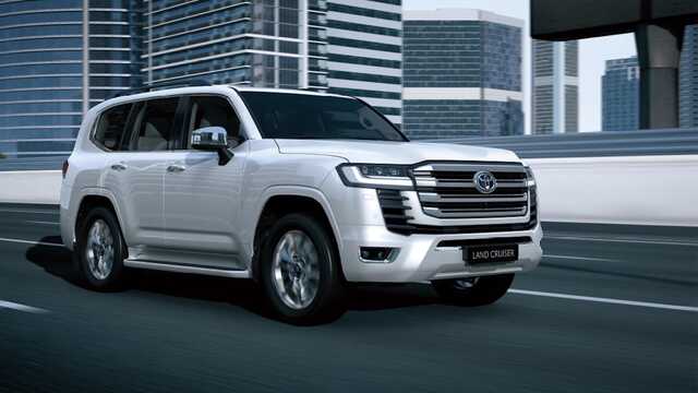          Toyota  Mercedes