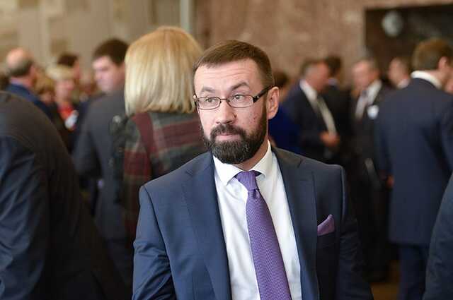Зампред Судебной администрации купил Infiniti по коррупционной цене