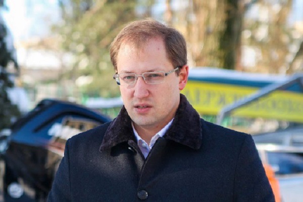 Стрелец Руслан Александрович в уголовно-коксовом новомете и министерском кресле