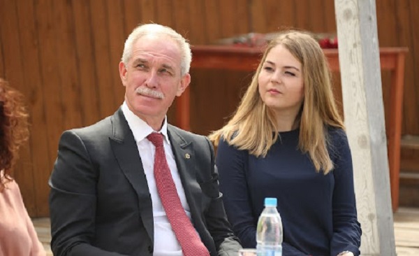 Рогатка для депутата Морозова