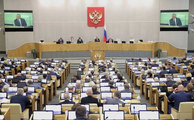 Депутаты Госдумы одобрили закон об увеличении зарплатного фонда своих помощников на 20%