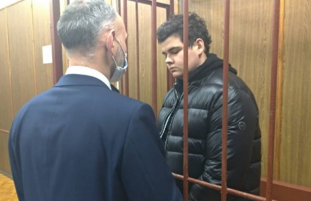 Суд арестовал подозреваемых в избиении олимпийского чемпиона в центре Москвы