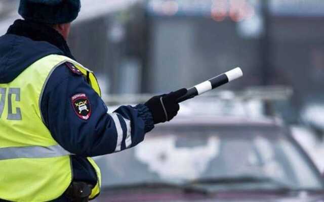 Судью из Симферополя, толкавшего после ДТП сотрудников ГИБДД, лишили полномочий