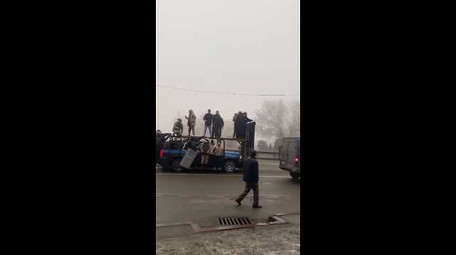 Несмотря на введение чрезвычайного положения, в Алматы возобновились акции протеста