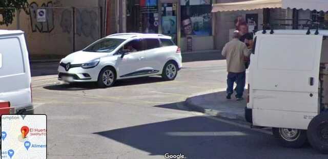     -    Google Maps