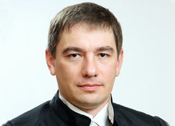 Судью Верховного суда убрали без шума