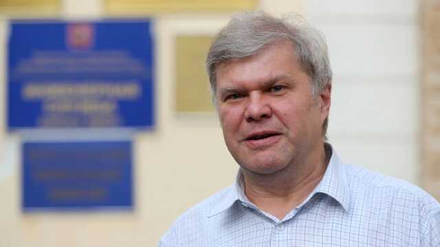 Депутату Мосгордумы запретили выезд за границу и арестовали счета
