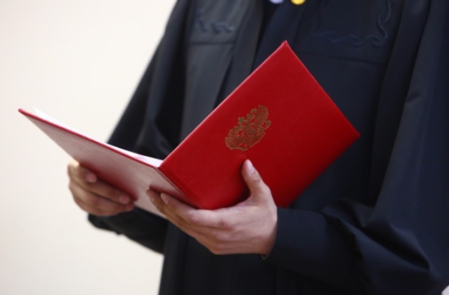 Ингушского врача, сделавшего женское обрезание 9-летней девочке, освободили от наказания
